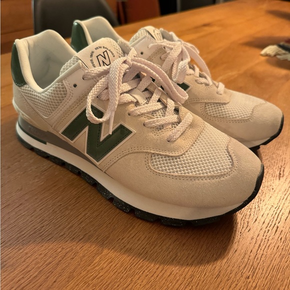 New Balance shoes men’s size 9.5 ‘WORN ONCE’ - Picture 5 of 5